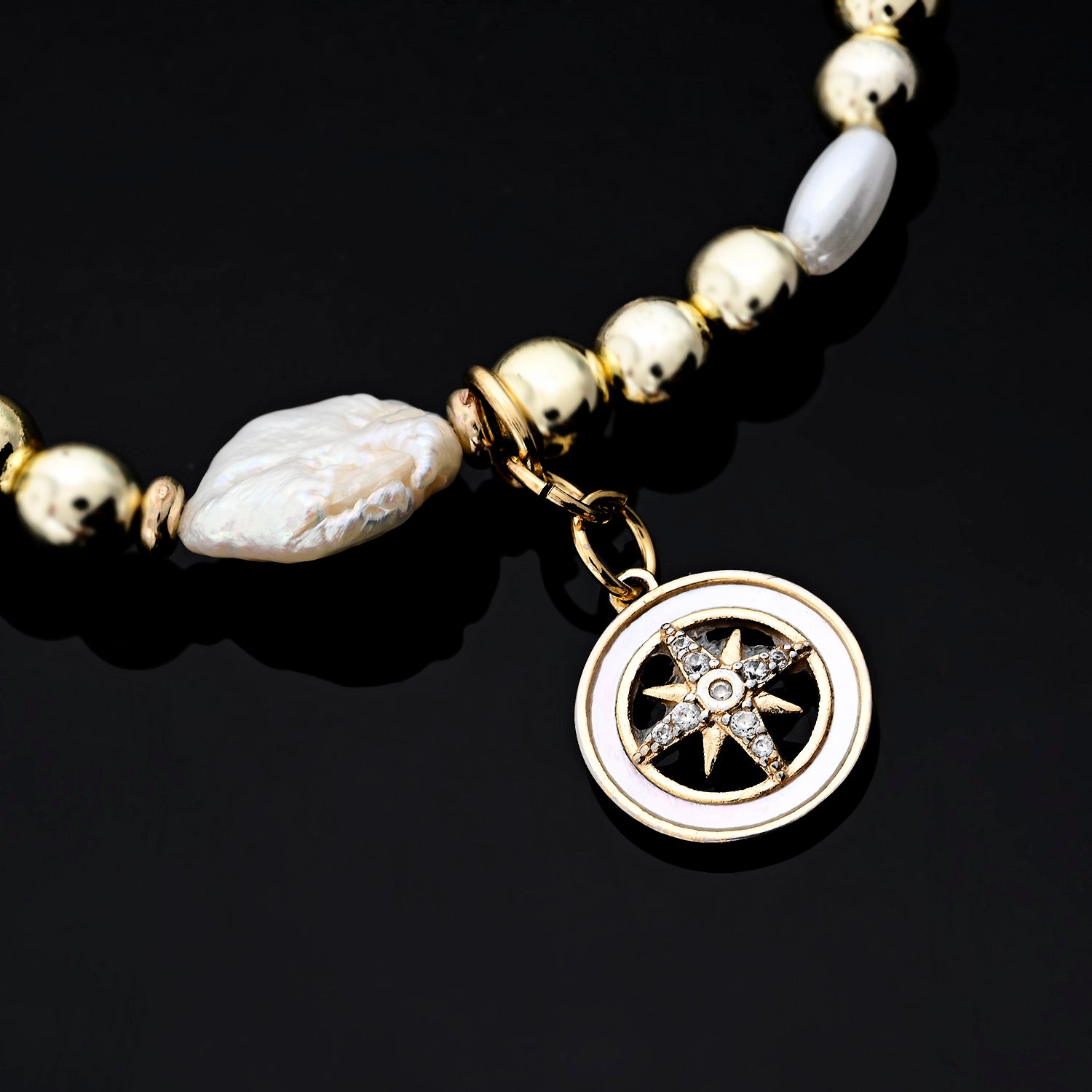 Isola Charm Bracelet (Compass, Seashell, Blue Starfish)