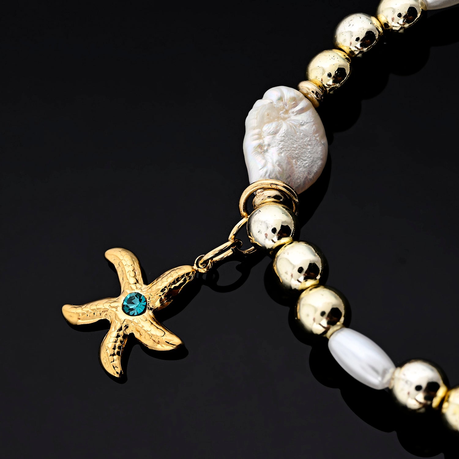 Isola Charm Bracelet (Compass, Seashell, Blue Starfish)