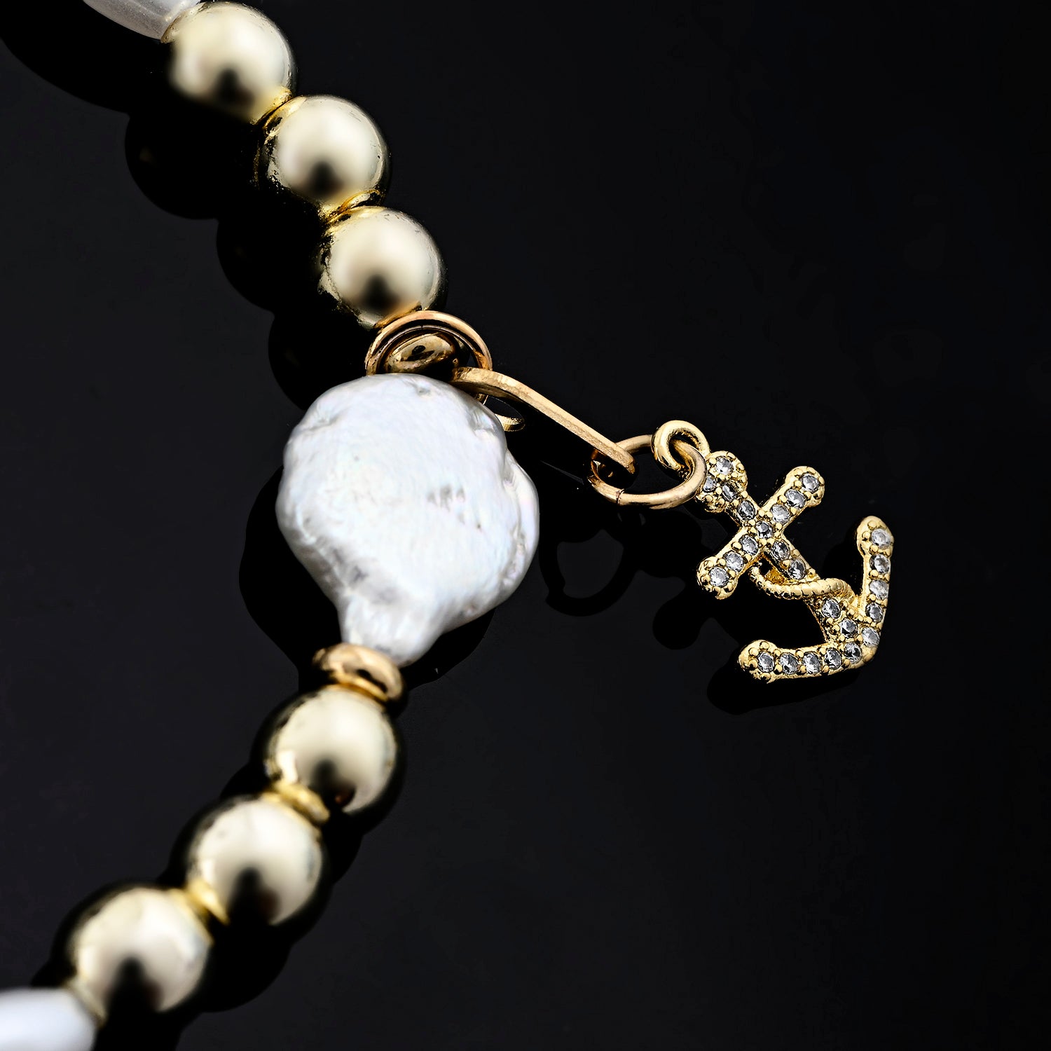 Isola Charm Bracelet (Sea Horse, Palm Tree, Anchor)