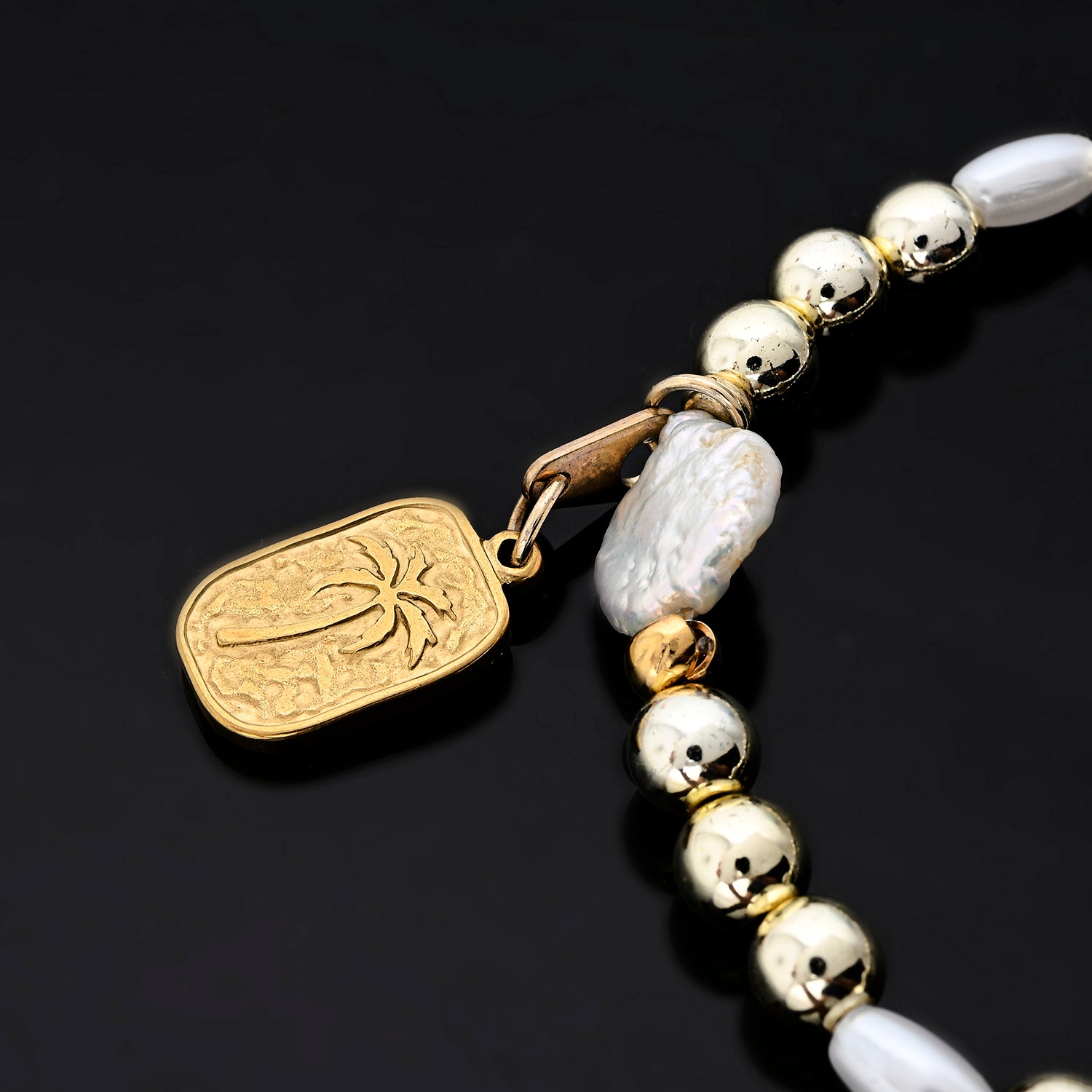 Isola Charm Bracelet (Sea Horse, Palm Tree, Anchor)